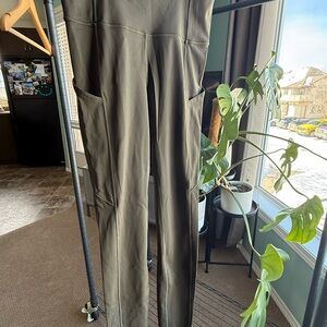 Lululemon Athletica Olive Fast and Free pant